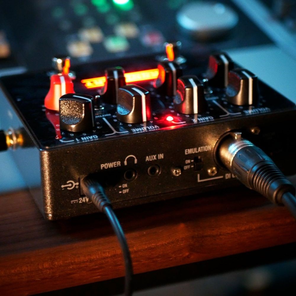Amplificador para guitarra 60W dual channel em forma de pedal Laney IRF Loudpedal - 5