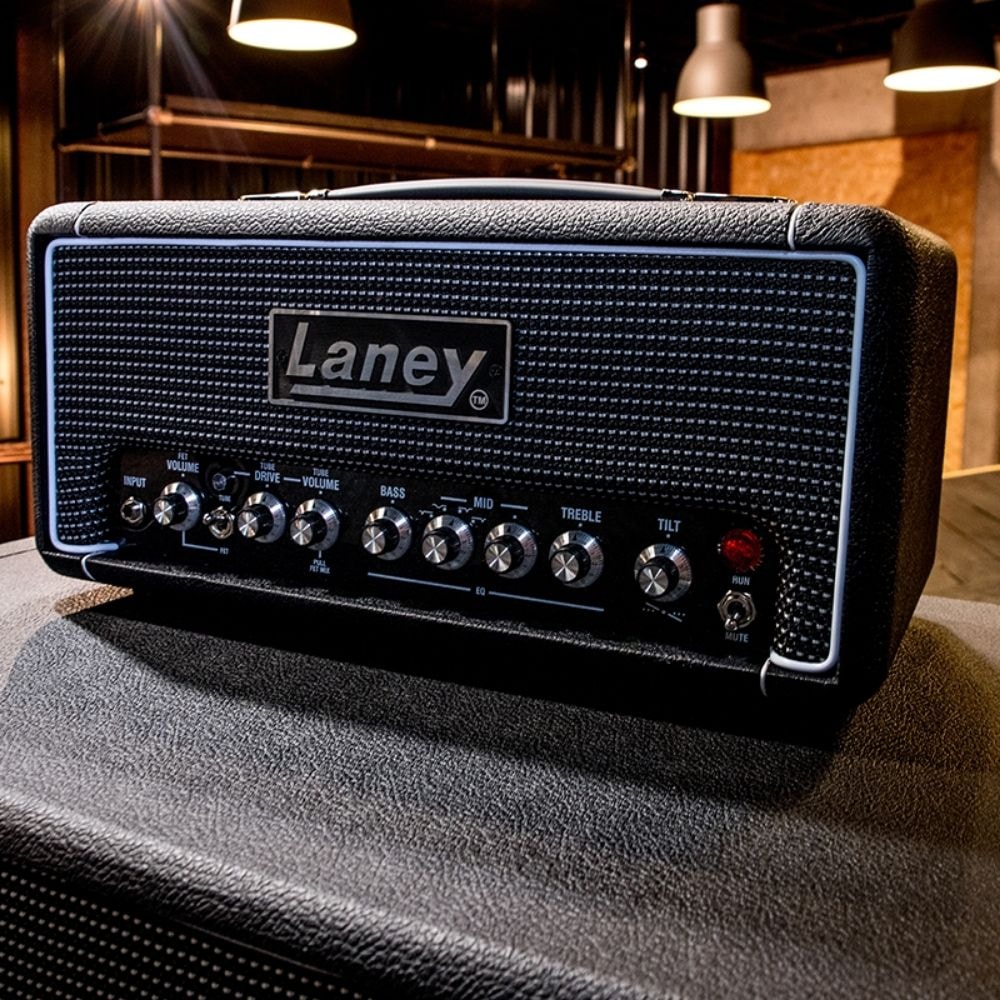 Cabeçote amplificador para contrabaixo 500W RMS com 2 canais Laney Digbeth DB500H - 5