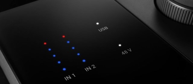 Interface de áudio USB com 2 entrada e 2 saídas Native