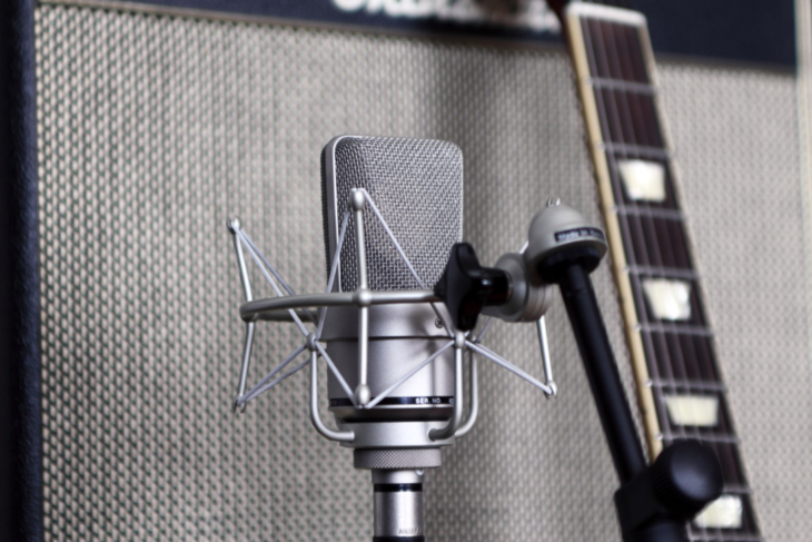 Microfone de estúdio Neumann TLM 103 Studio Set Cardioide Microfone de estúdio Neumann TLM 103 Studio Set Cardioide