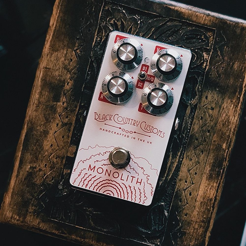 Pedal de distorção para guitarras Laney BCC Monolith